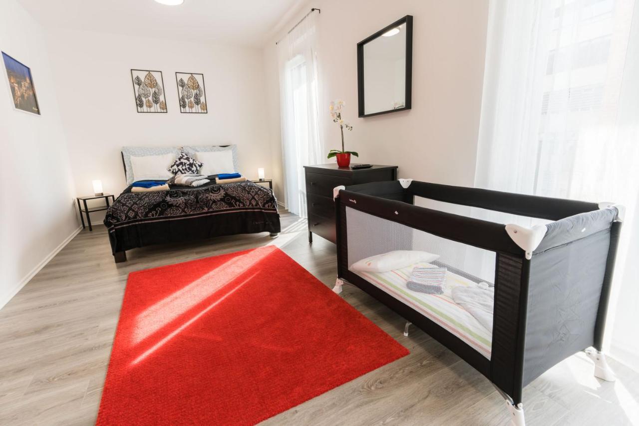 New Blue Danube Apartment With Balcony And Parking Budapešť Exteriér fotografie