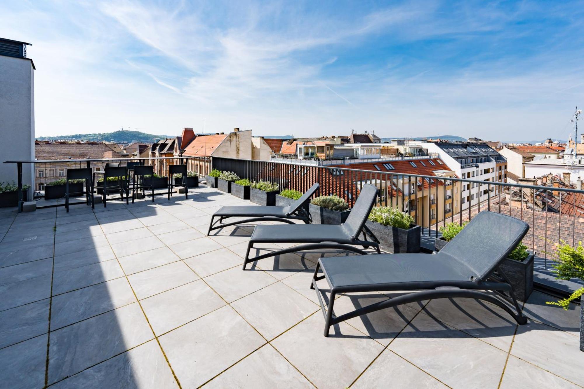 New Blue Danube Apartment With Balcony And Parking Budapešť Exteriér fotografie